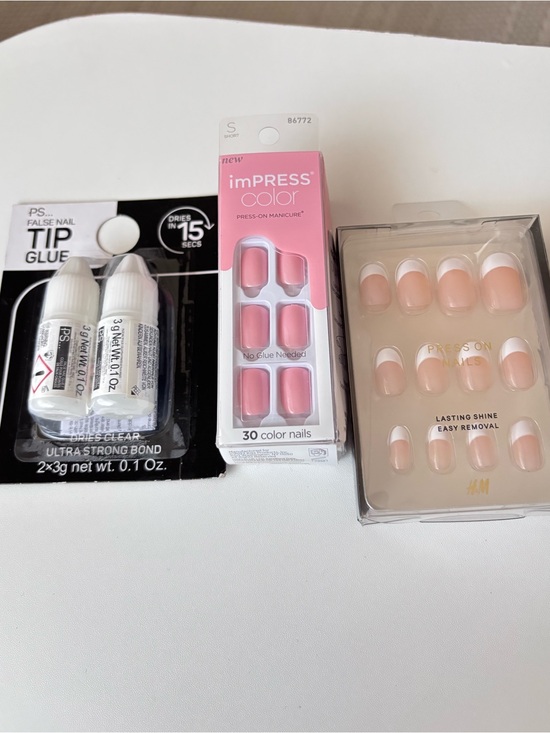 Kiss Other - These are KISS imPRESS Color Press-On Nails and tip glue